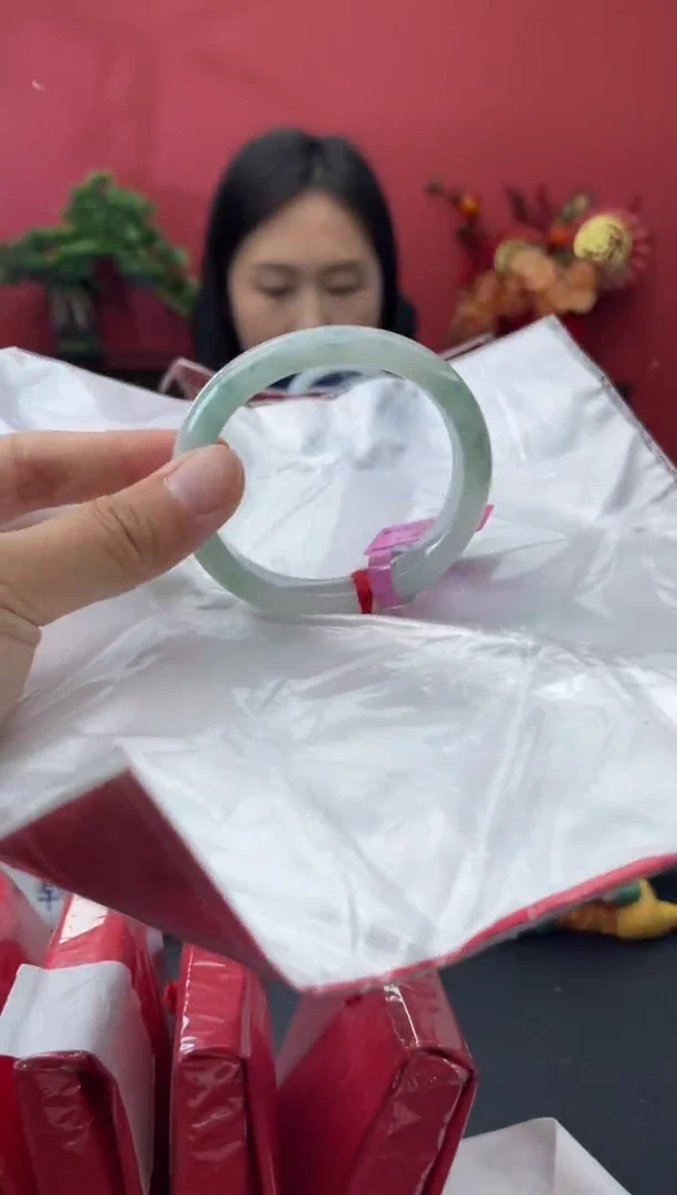 未镶嵌手镯翡翠2