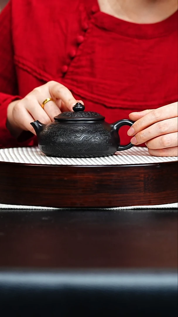 茶壶紫砂寒江  汪东升