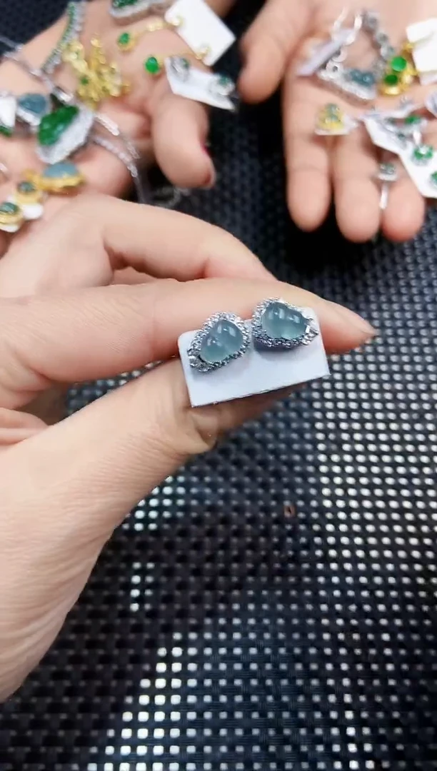 【闪购商品】翡翠耳饰未镶嵌111111111