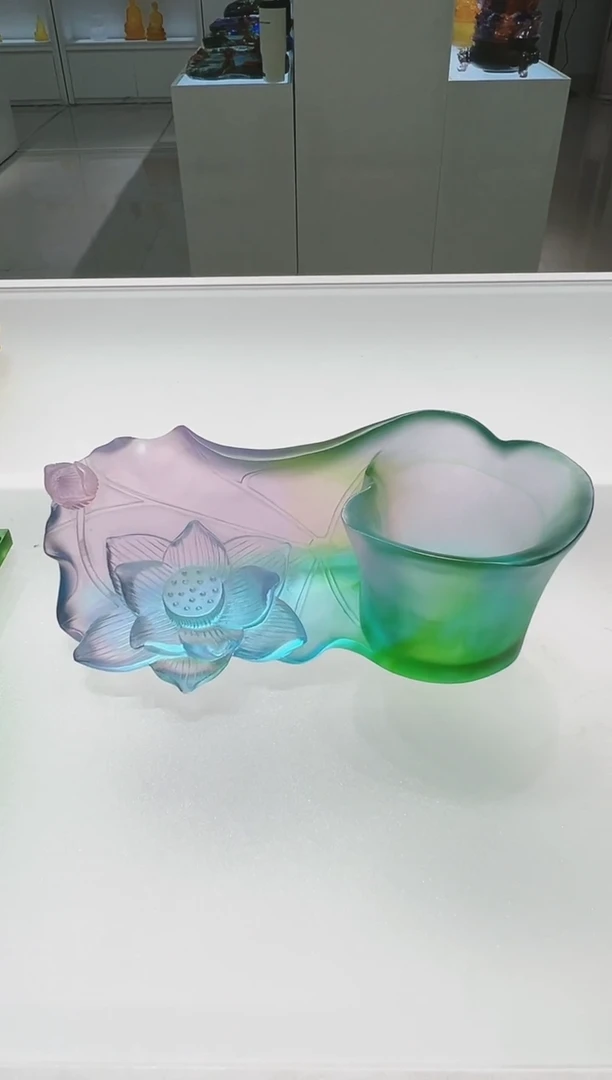 手工艺品琉璃古法琉璃荷花笔筒