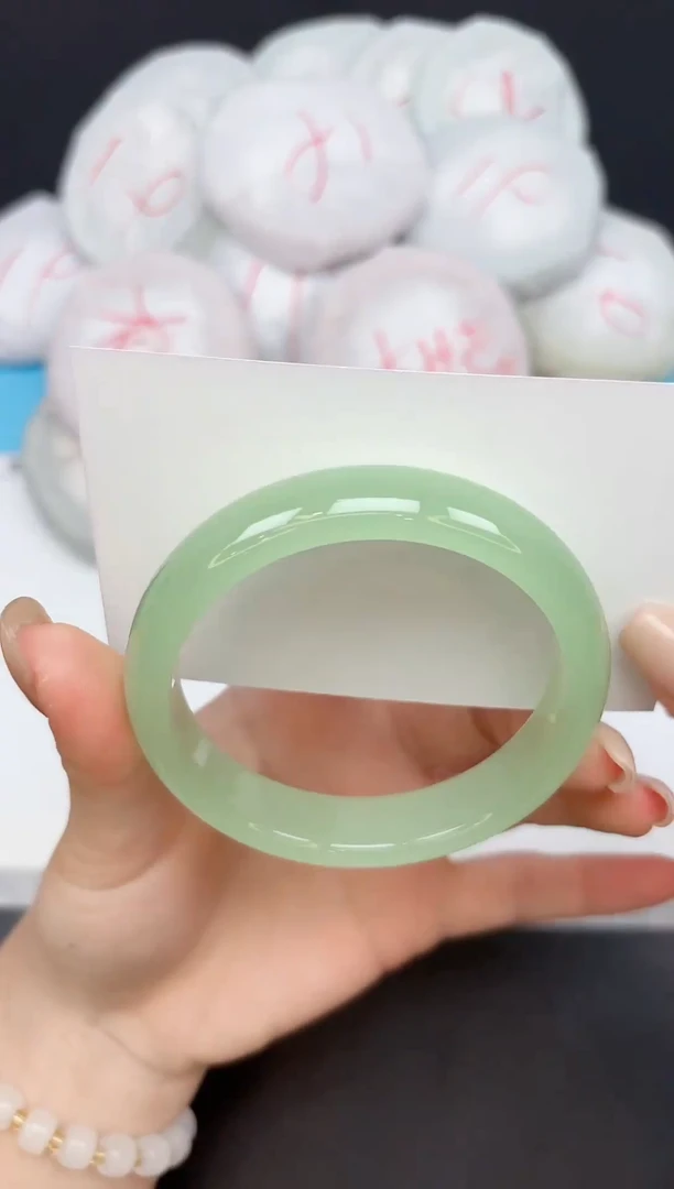 未镶嵌手镯石英质玉45/6162