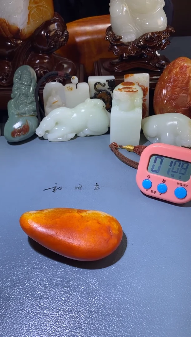 未镶嵌和田玉把件房****.和田玉