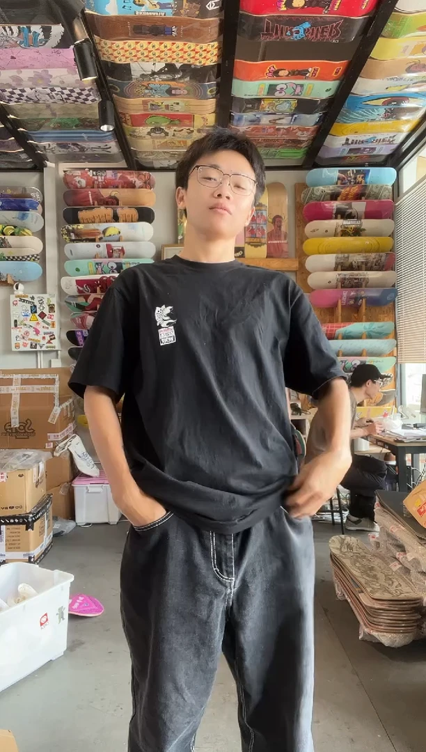吊带通大滑板主播王延XL码