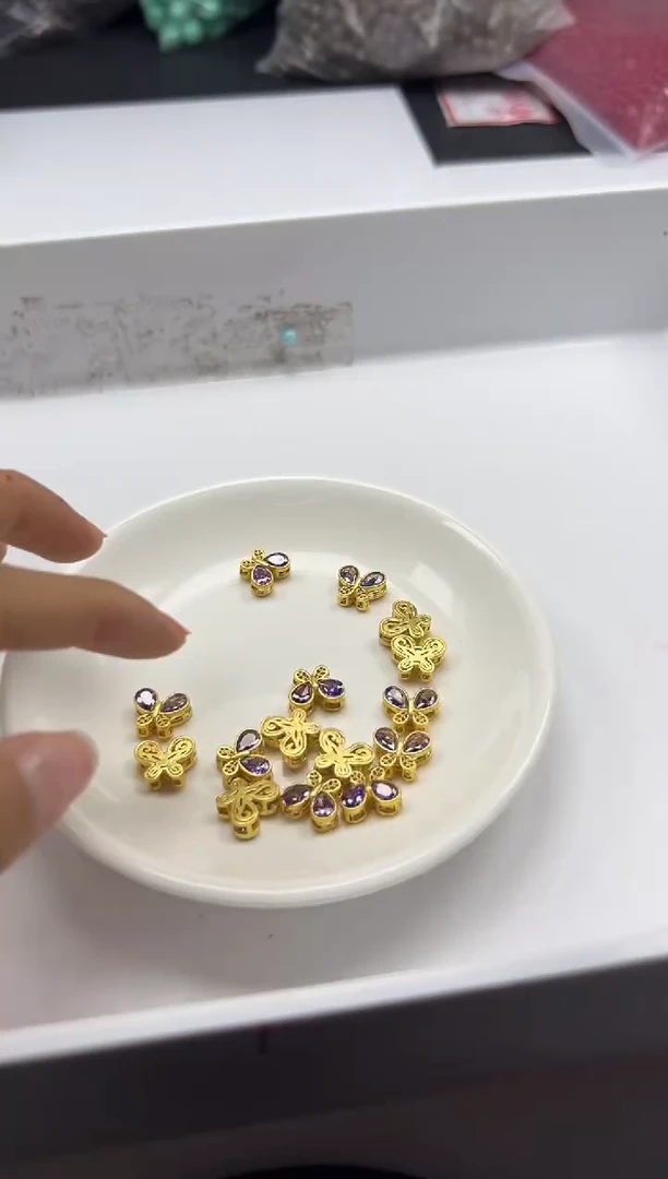 银S800镶嵌颈饰玛瑙/玉髓x733紫锆蝴蝶*2颗