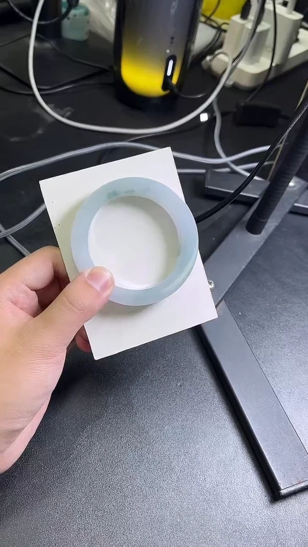 未镶嵌手镯定制翡翠贝*妈定制