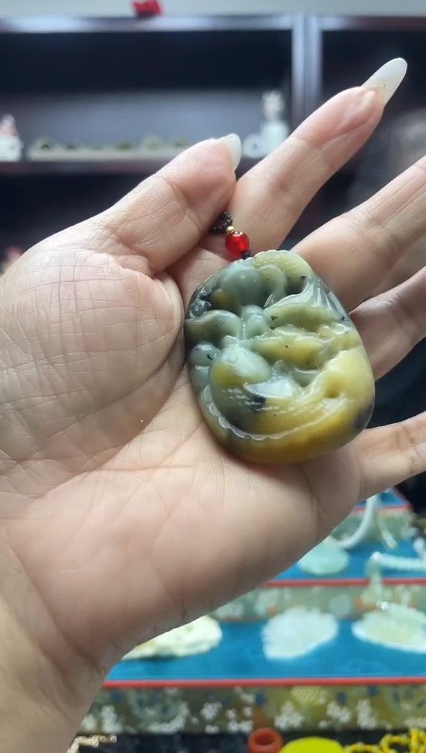 未镶嵌岫玉吊坠·