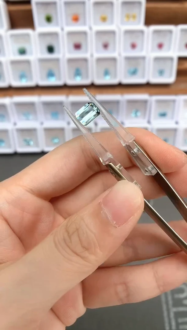 未镶嵌裸石定制海蓝宝石1.34ct 03061