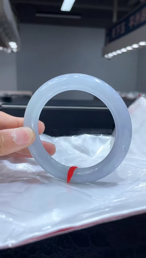 未镶嵌手镯翡翠5