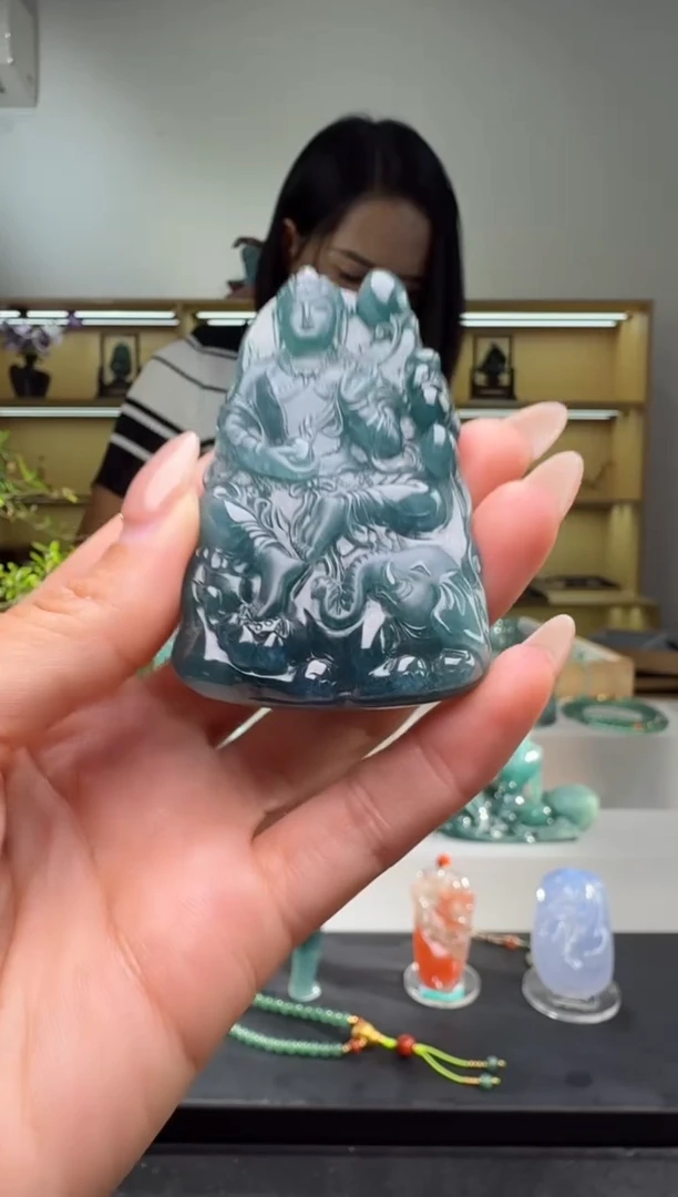 吊坠(赠链)未镶嵌翡翠普贤