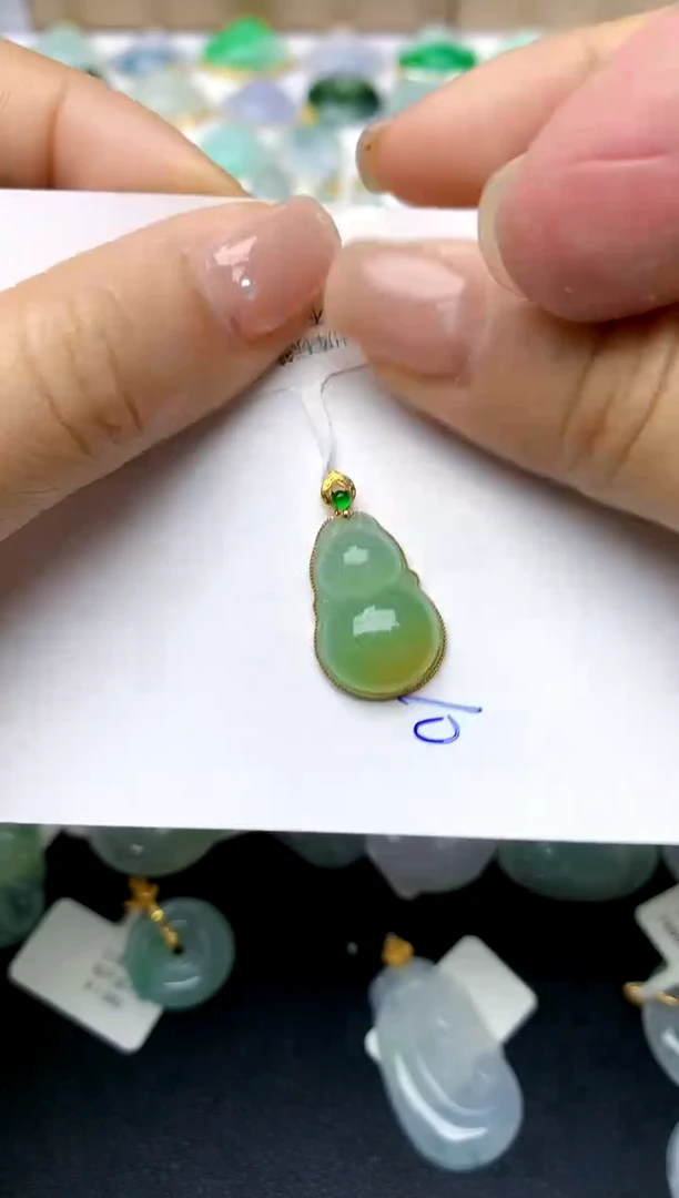 【闪购商品】翡翠颈饰18K金镶嵌10天然A货翡翠