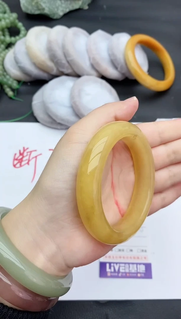 未镶嵌手镯石英质玉121+57/58