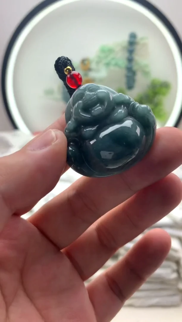 颈饰未镶嵌翡翠佛公