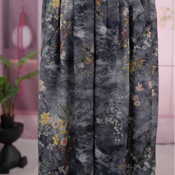 2025年夏日轻薄女士舒适松弛垂感慵懒遛弯裤可外穿阔腿休闲裤