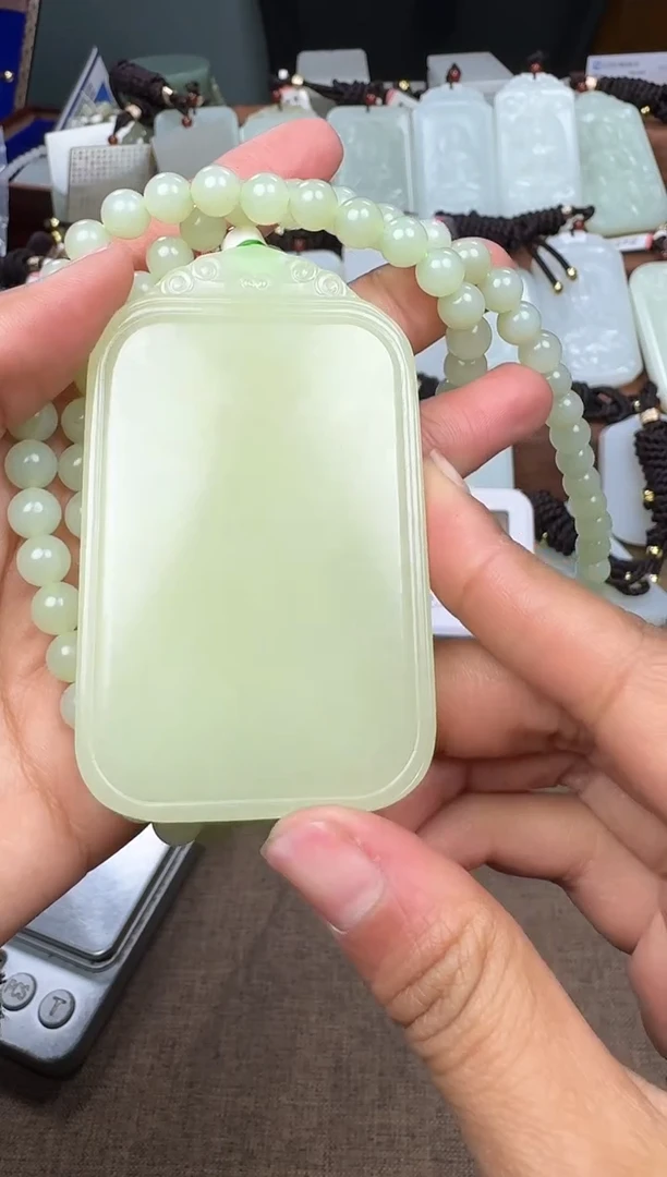 【闪购商品】和田玉颈饰未镶嵌.