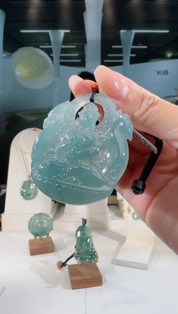 翡翠未镶嵌吊坠(不含链)观音