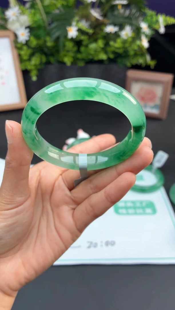 石英质玉手镯未镶嵌非洲翠手镯52mm