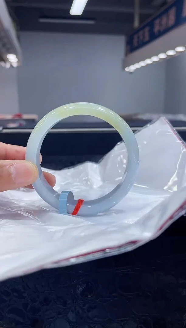 未镶嵌手镯翡翠8