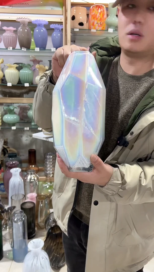 【闪购商品】无铅玻璃白色炫彩花瓶