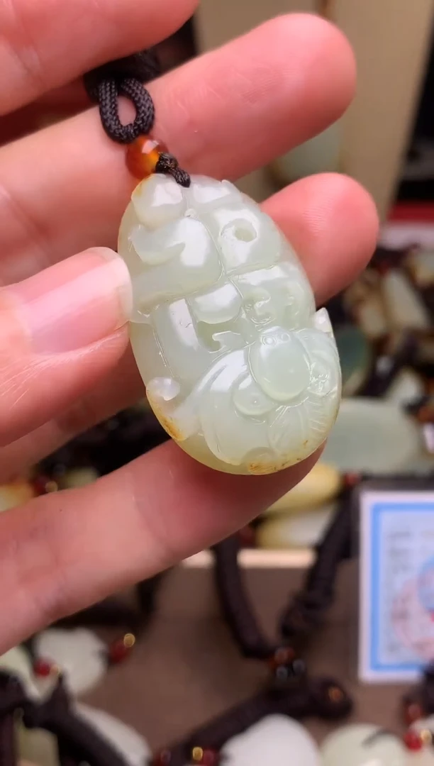 颈饰未镶嵌和田玉新疆料青海料清水和田玉吊坠