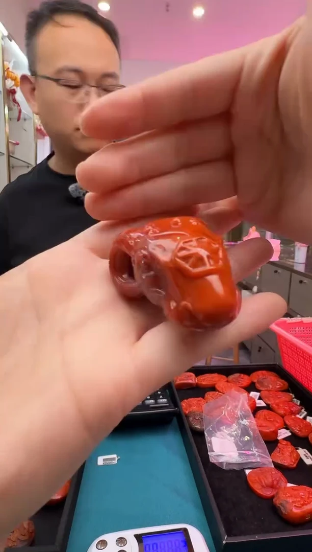 未镶嵌雕刻南红玛瑙158ZB1107产品一个