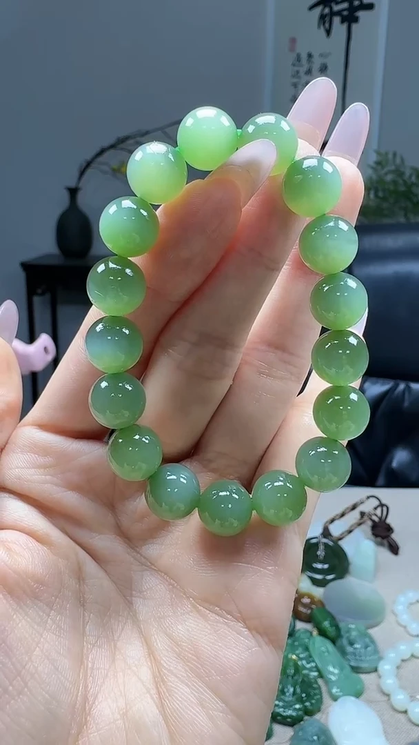 未镶嵌和田玉挂件12