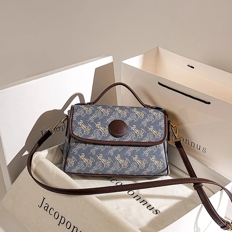 真皮女包马车蓝色高级感手提小包信封包女式单肩斜挎包女时尚百搭