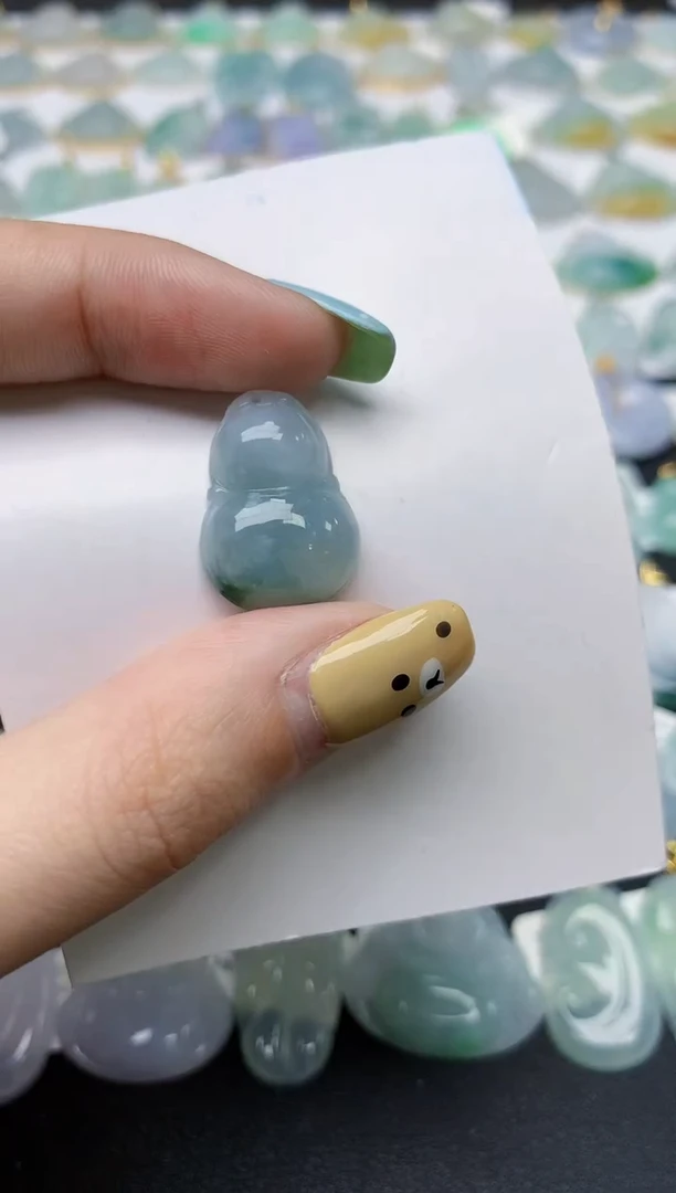 翡翠未镶嵌颈饰天然翡翠A货