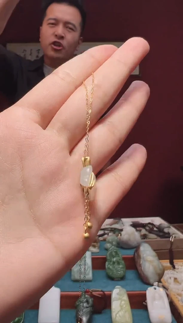 和田玉未镶嵌吊坠(不含链)?****?1