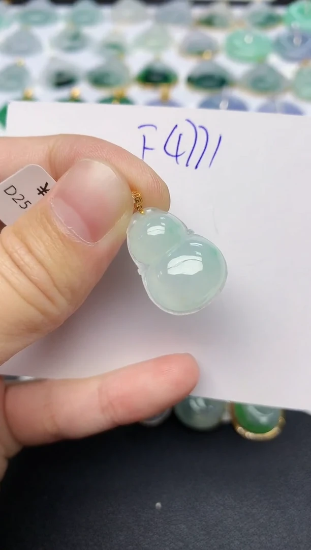 颈饰18K金镶嵌翡翠天然缅甸A货翡翠百元以上9元证书费自理