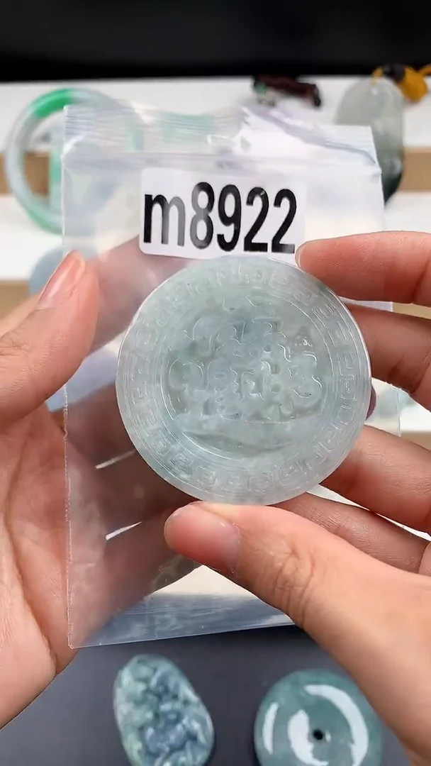 颈饰未镶嵌翡翠天然翡翠吊坠挂件