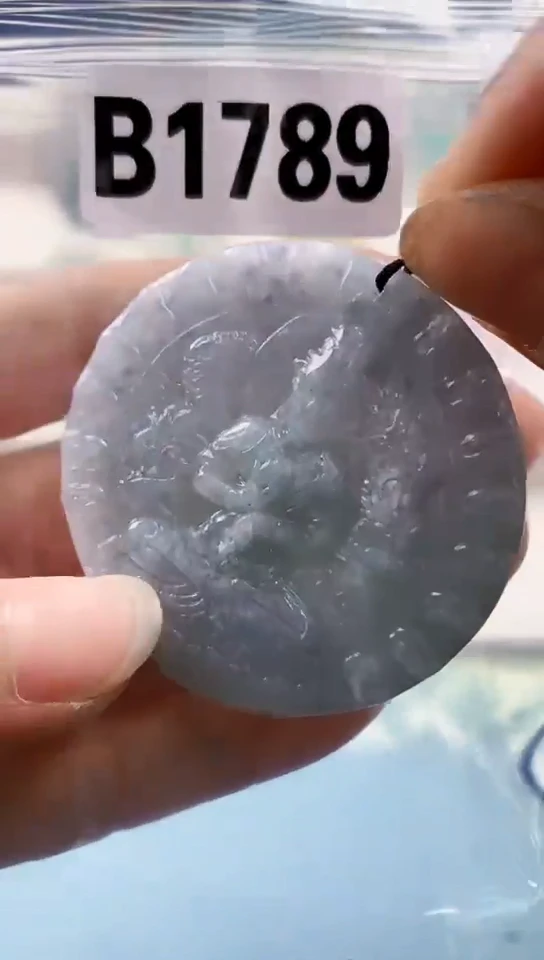 翡翠未镶嵌颈饰天然翡翠吊坠挂件