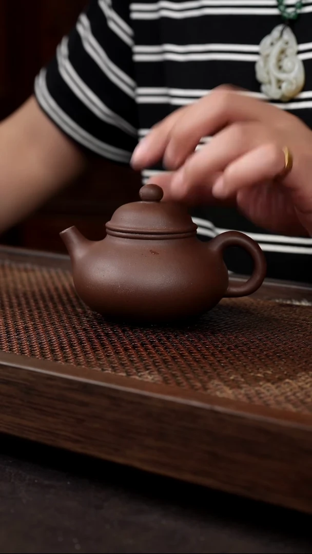 茶壶紫砂紫泥容天