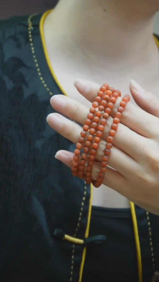 颈饰未镶嵌南红玛瑙D34235345