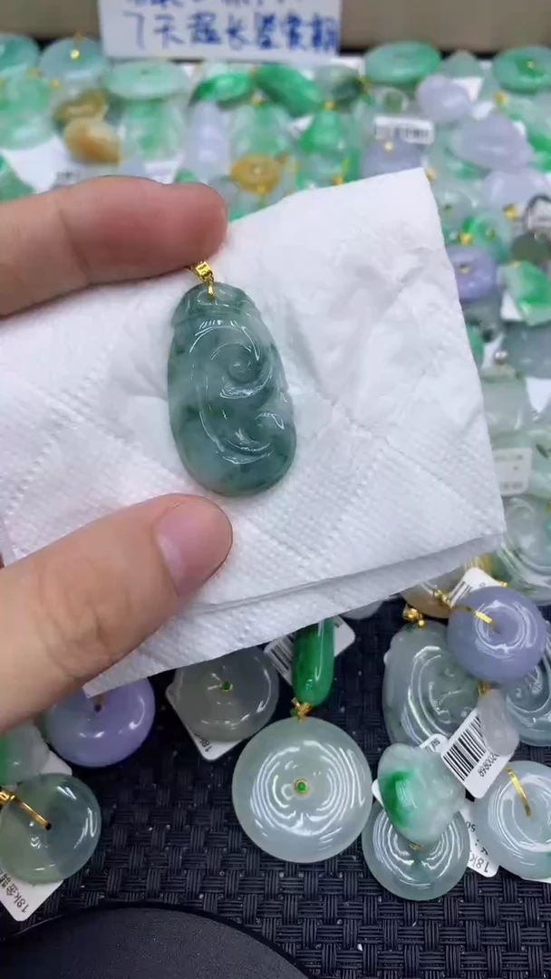颈饰未镶嵌翡翠天然缅甸A货翡翠