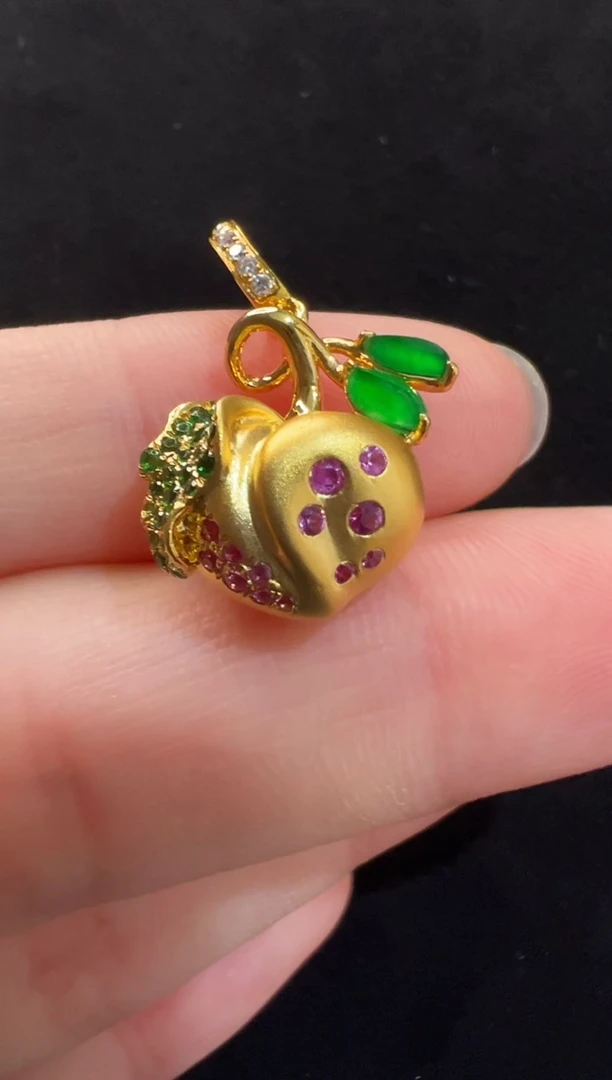 吊坠(不含链)18K金镶嵌翡翠高冰阳绿随型桃子小滴溜