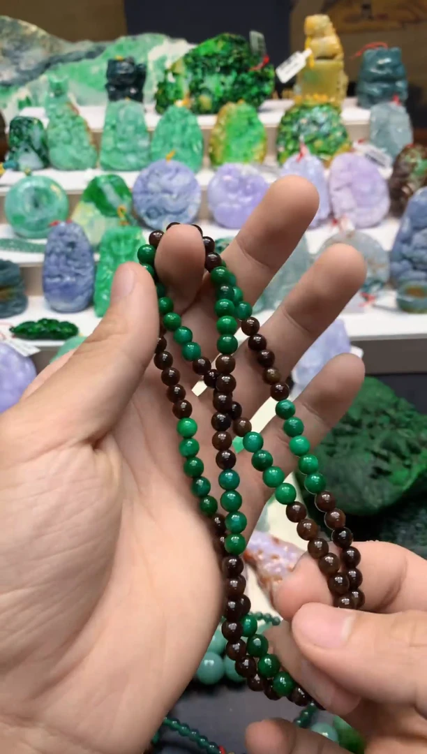 颈饰未镶嵌翡翠天然A货翡翠