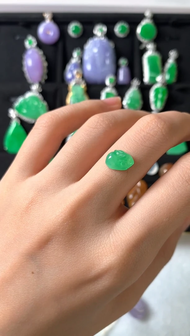 定制翡翠未镶嵌裸石（镶嵌定制）