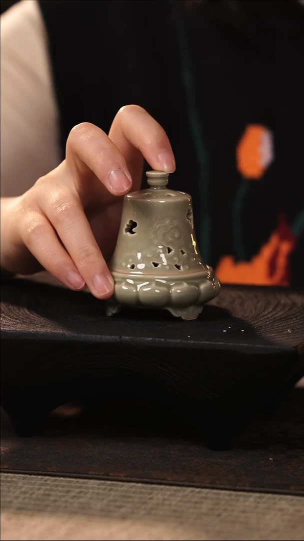 王印老师越窑青瓷香炉