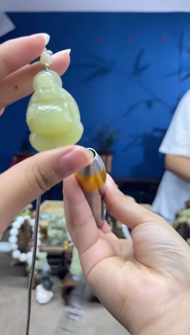 和田玉未镶嵌颈饰1