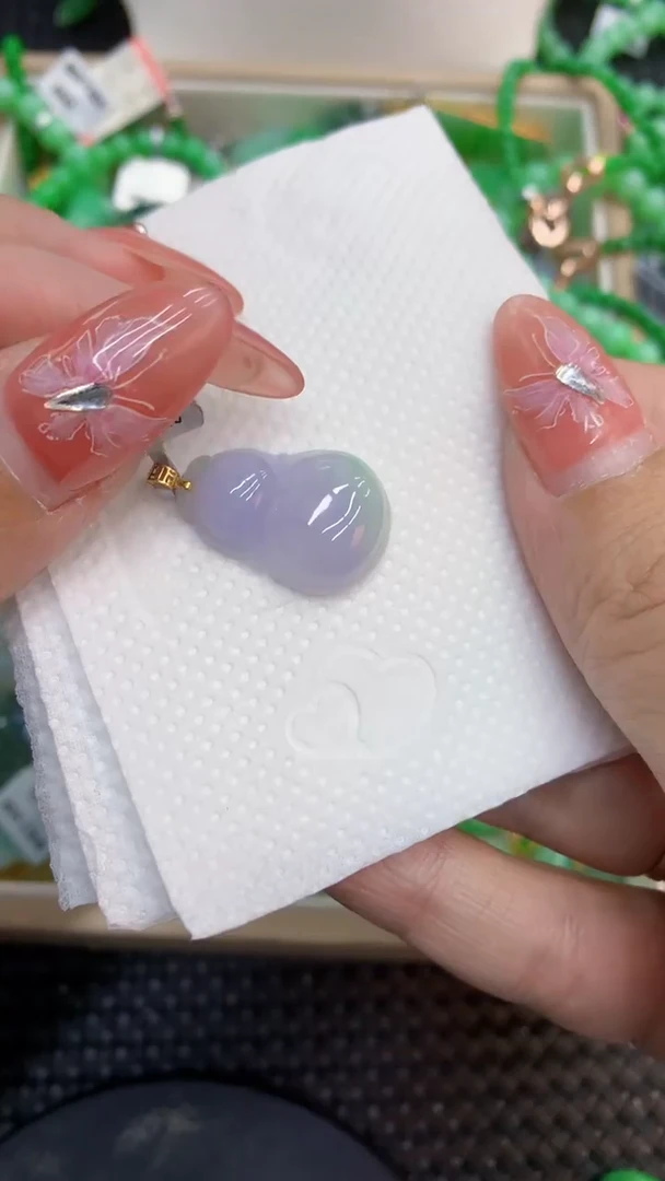 颈饰未镶嵌翡翠1