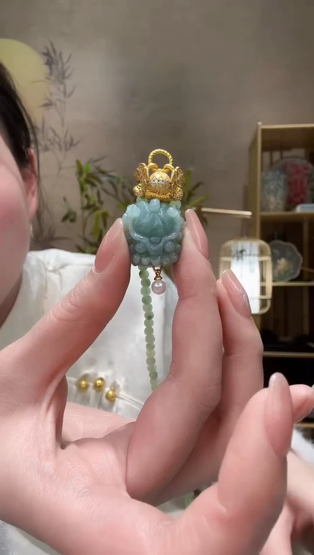【闪购商品】翡翠颈饰未镶嵌吊坠