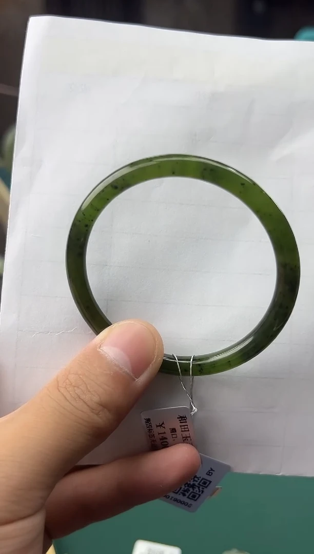 未镶嵌手镯和田玉54-55阳绿