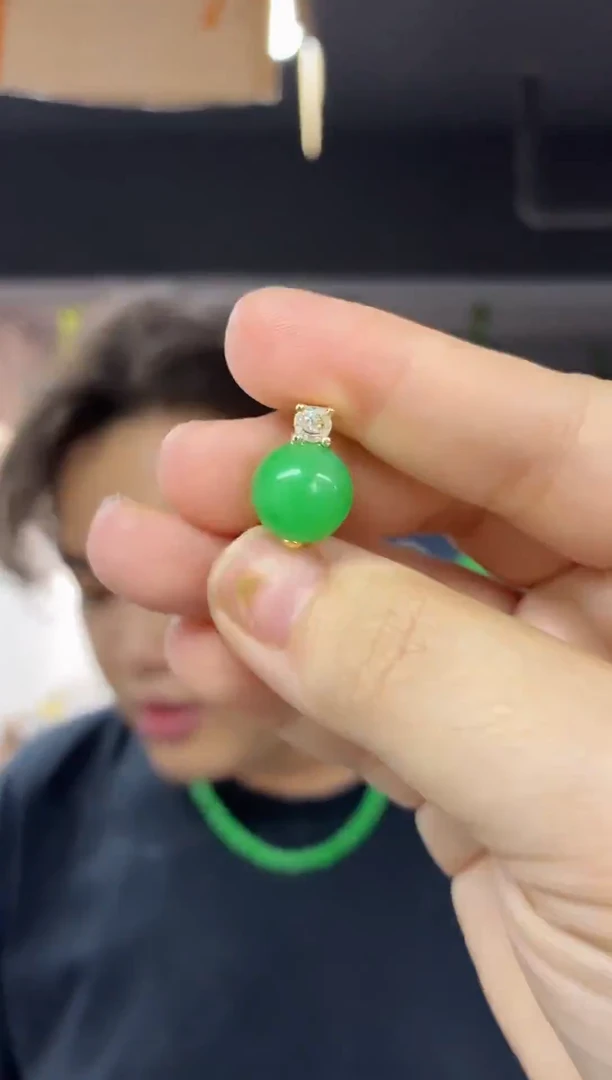 银S925镶嵌翡翠耳饰闪购链接未镶嵌多样性发其一，颜色微差