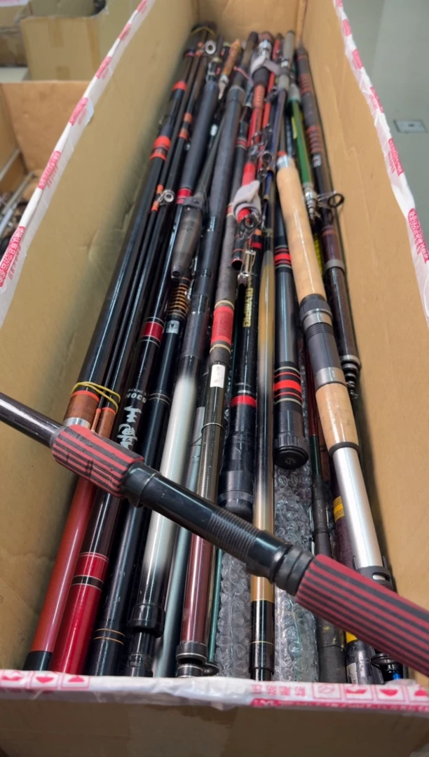 ?**勇 孤品微瑕， 以直播间为准  加 10元发顺丰