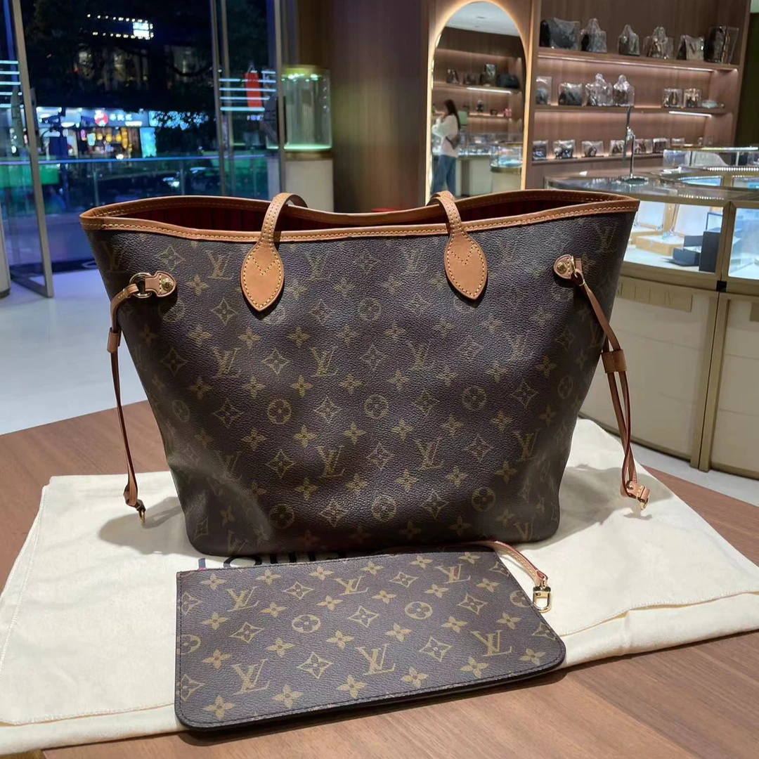 95新 LouisVuitton/路易威登 lv老花nf大红内里中号