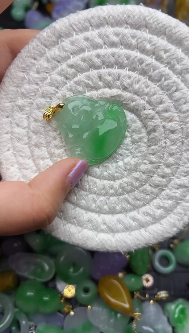 颈饰未镶嵌翡翠缅甸翡翠吊坠