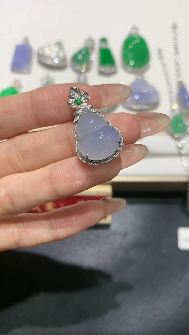 【闪购商品】翡翠吊坠(不含链)18K金镶嵌团购1