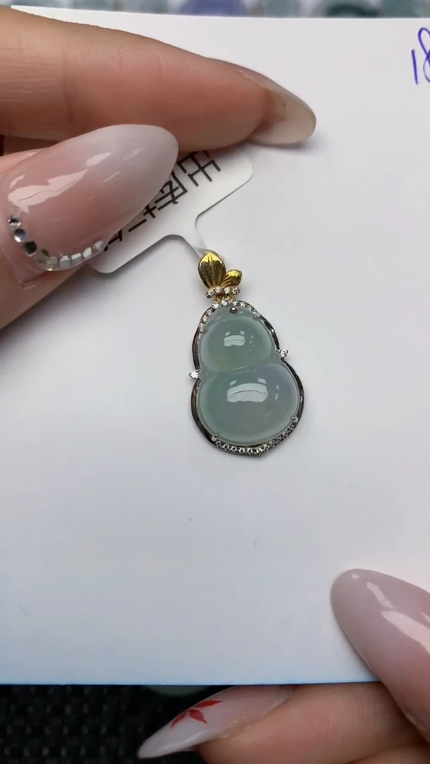 【闪购商品】翡翠颈饰18K金镶嵌天然翡翠A货