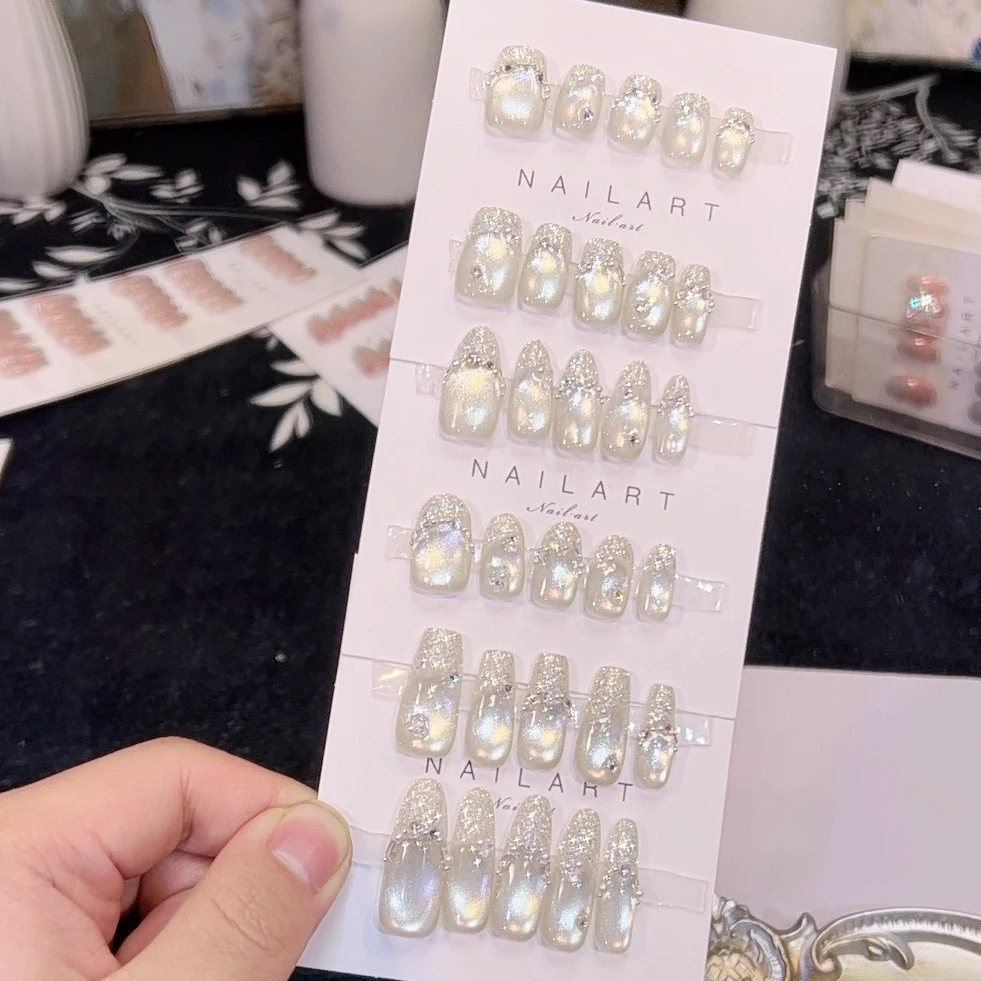 【云澈】显白纯欲追光猫眼手工穿戴甲可拆卸美甲日常 通勤