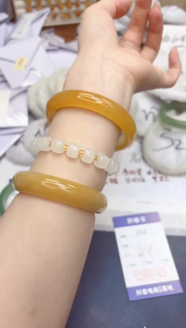 石英质玉手镯未镶嵌252-财气镯-圈口61